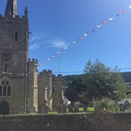 Red Lion Inn Sidbury Екстер'єр фото