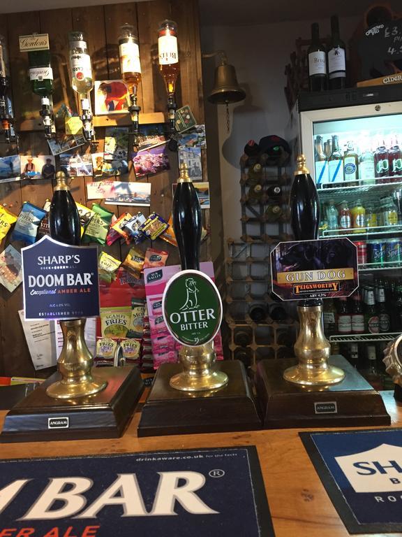 Red Lion Inn Sidbury Екстер'єр фото