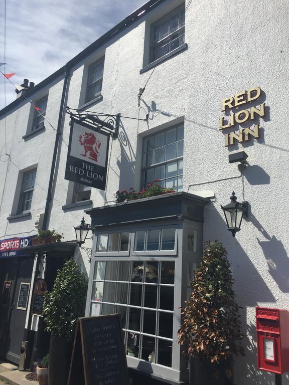 Red Lion Inn Sidbury Екстер'єр фото