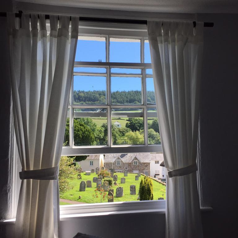 Red Lion Inn Sidbury Екстер'єр фото